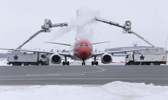 fly som f&aring;r varmt vann spr&oslash;ytet p&aring; vingene